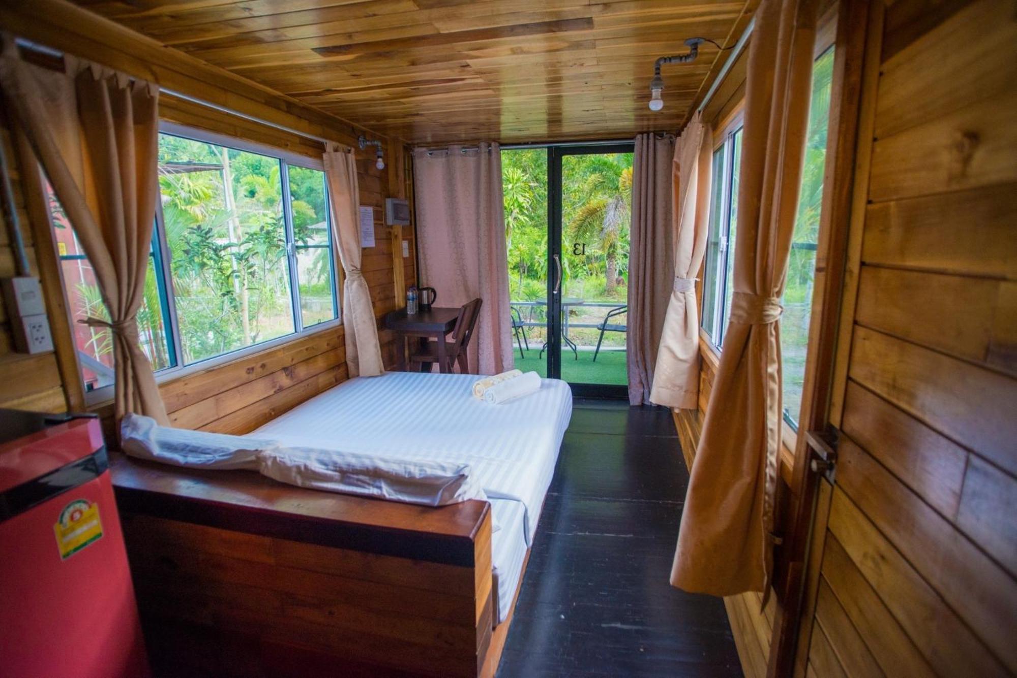 The Camper Lodge Khao Sok Ban Bang Bon Exterior foto